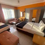 House Apartman *